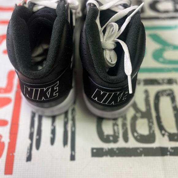 Sz Various AIR NIKE TRAINERS BLACK & WHITE - Picture 5 of 7